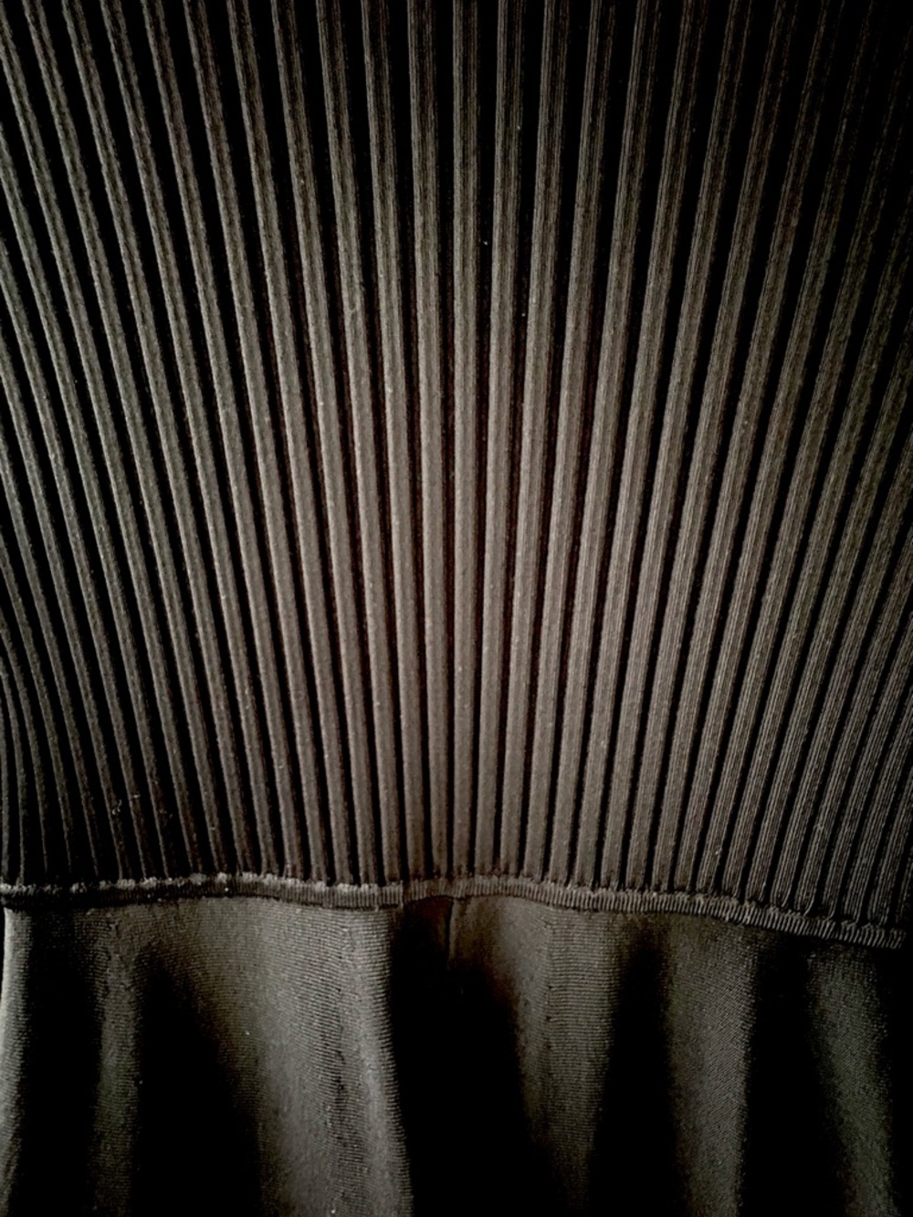 THEORY Compact Ribbed Midi Dress - Picture 9 of 11